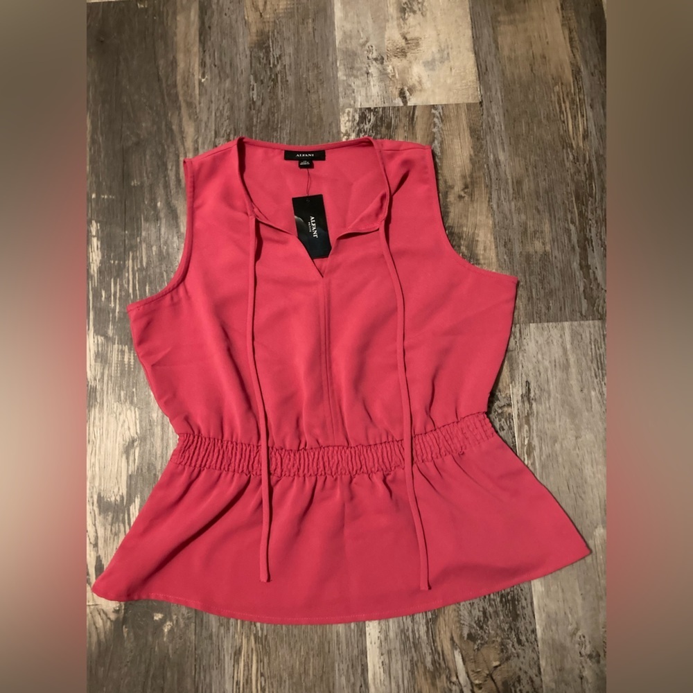 Alfani V-Neck Smocked Waist tank top - Picture 12 of 12
